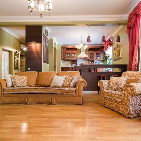 Апартаменты Royal Рига Экстерьер фото